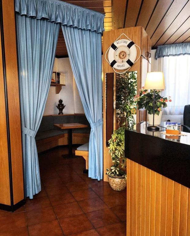 Hotel Zodiaco リド・ディ・イエゾロ エクステリア 写真