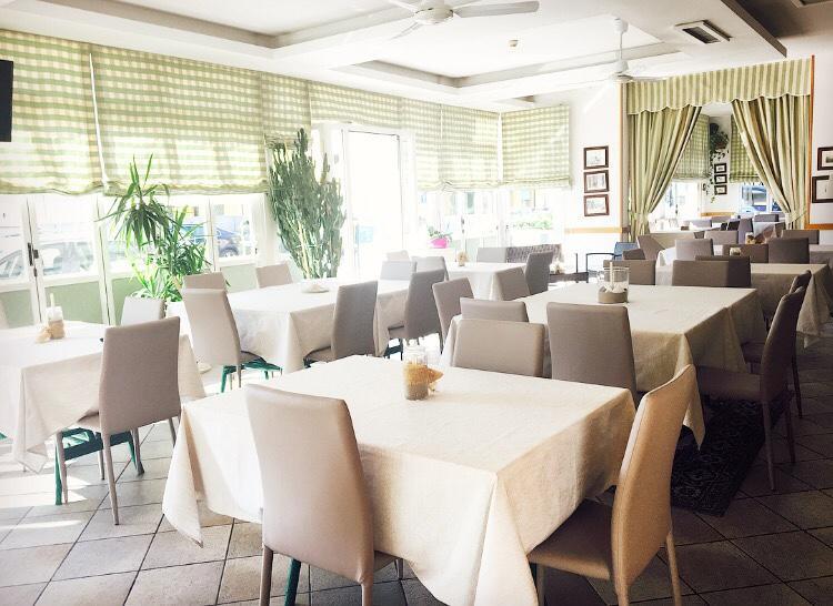Hotel Zodiaco リド・ディ・イエゾロ エクステリア 写真