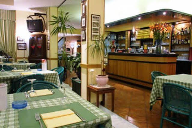 Hotel Zodiaco リド・ディ・イエゾロ エクステリア 写真